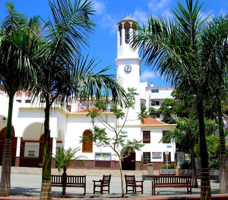 Cristimar - Stunning Vacation Rental Home For Families & Friends Los Cristianos  Kültér fotó